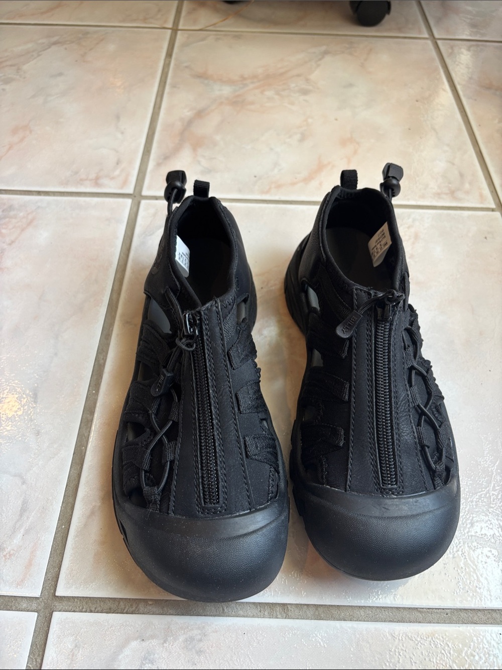 Women’s Black Closed-Toe Water Shoes with Front Zip